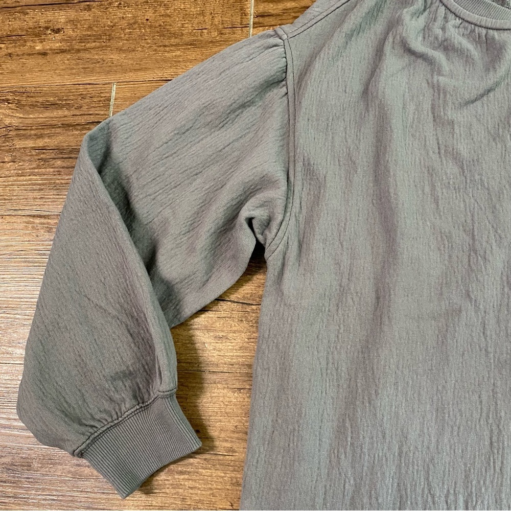 NWT Aerie Gray Oversized V-Neck Sweatshirt with braided Drawstrings - Picture 8 of 10